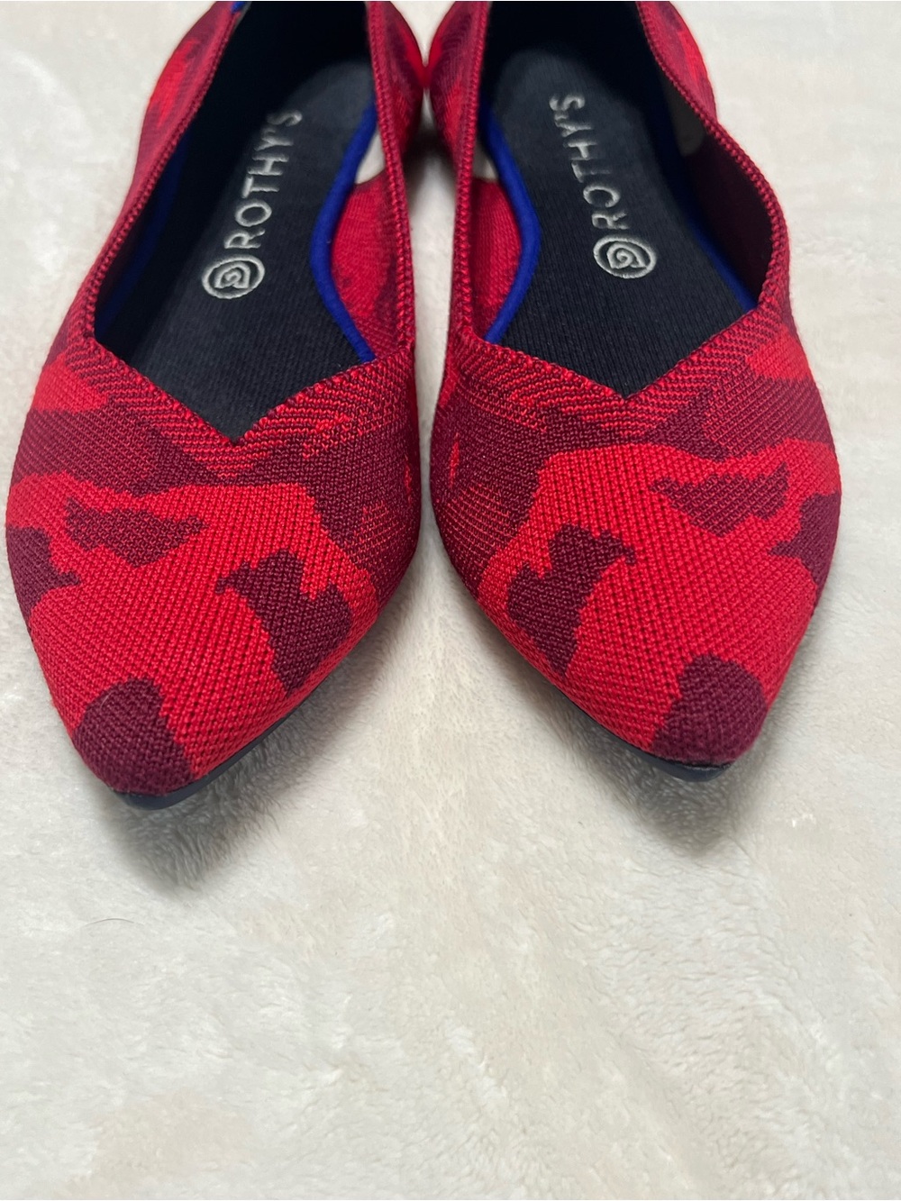 Rothy’s The Point Flats Size 11 Red Burgundy Camo Knit Pointed Toe Shoes - Picture 4 of 8